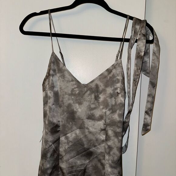 Abercrombie and Fitch Women’s Gray Tie Dye Belted Skip Dress XS Gently Worn - Picture 4 of 11